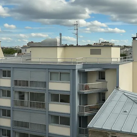 Beautiful 1 Bedroom In Apartman Párizs